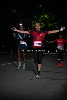 Runner Photo 1867359