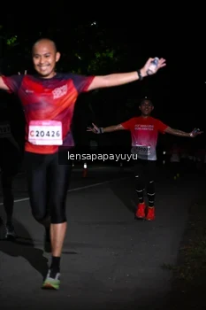 Runner Photo 1867367