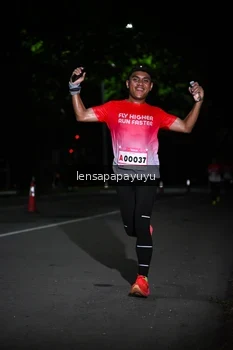 Runner Photo 1867373
