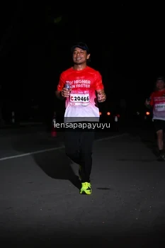 Runner Photo 1867395