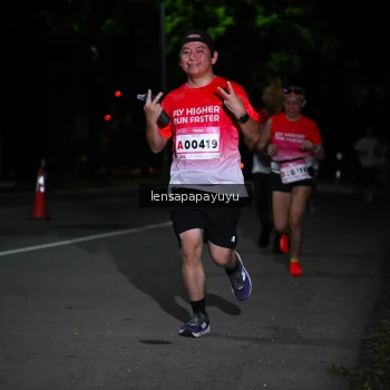 Runner Photo 1867409