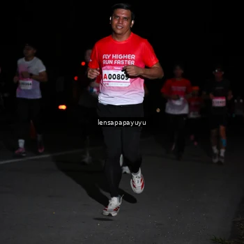 Runner Photo 1867442