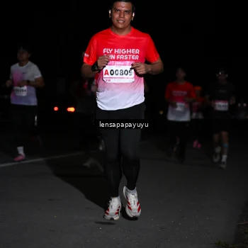 Runner Photo 1867445