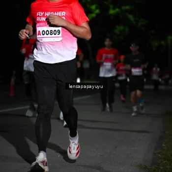 Runner Photo 1867458
