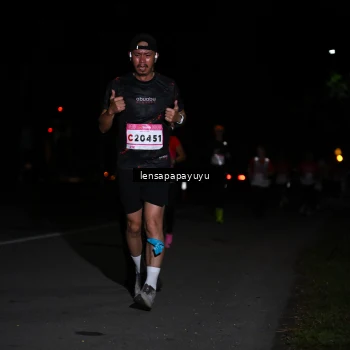 Runner Photo 1867468