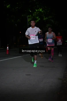 Runner Photo 1867482