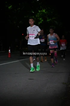 Runner Photo 1867486