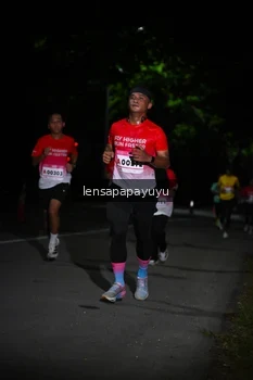 Runner Photo 1867511