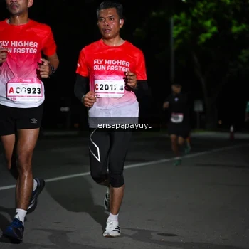 Runner Photo 1867550