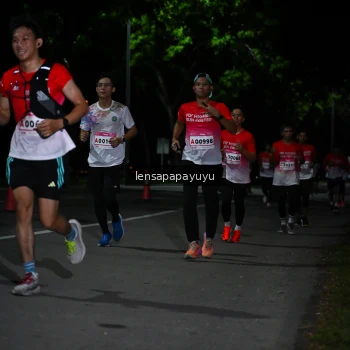 Runner Photo 1867638