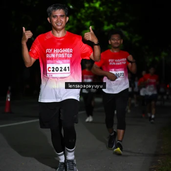 Runner Photo 1867718