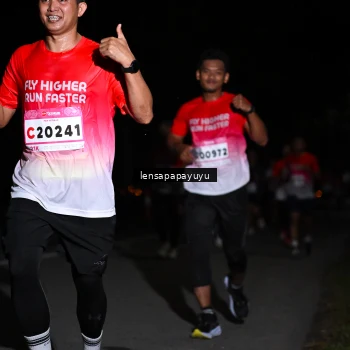 Runner Photo 1867721