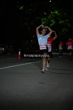 Runner Photo 1867772