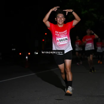 Runner Photo 1867796
