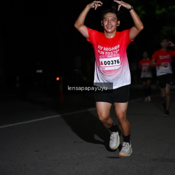 Runner Photo 1867802