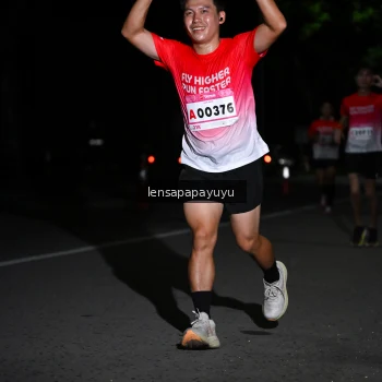 Runner Photo 1867808