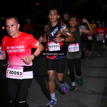 Runner Photo 1867823