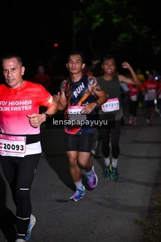 Runner Photo 1867828