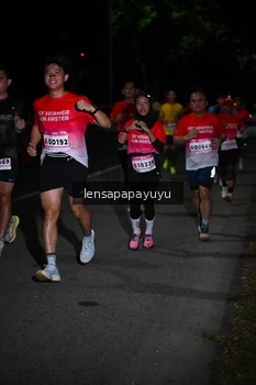 Runner Photo 1867843