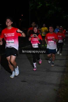 Runner Photo 1867850