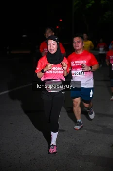 Runner Photo 1867872