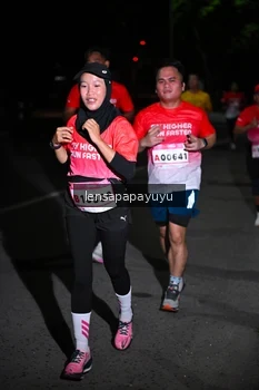 Runner Photo 1867879