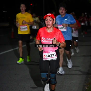 Runner Photo 1867907