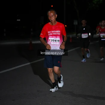 Runner Photo 1868211
