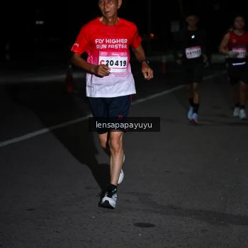 Runner Photo 1868220