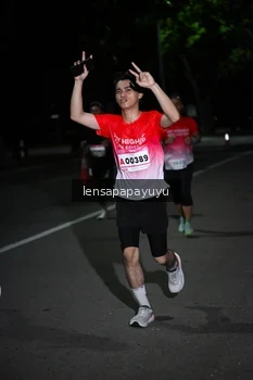 Runner Photo 1868731