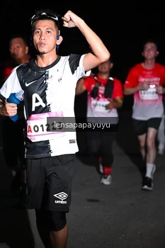 Runner Photo 1868775
