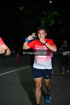 Runner Photo 1868845