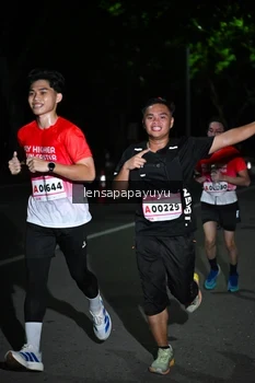 Runner Photo 1868861