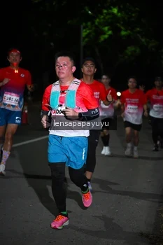 Runner Photo 1868927
