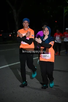 Runner Photo 1869160