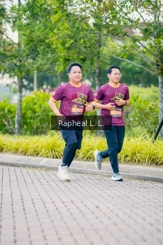 Runner Photo 1869213