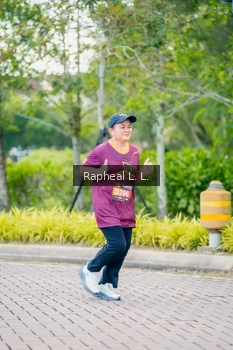 Runner Photo 1869298