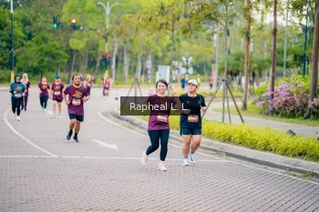 Runner Photo 1869514