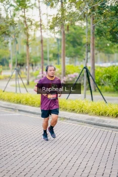 Runner Photo 1869544