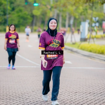 Runner Photo 1873132