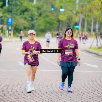 Runner Photo 1873342