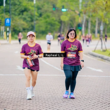 Runner Photo 1873396