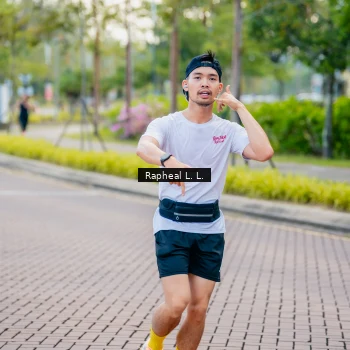 Runner Photo 1873626
