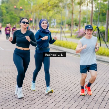 Runner Photo 1875145