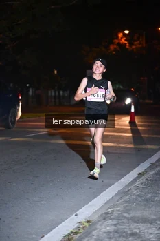 Runner Photo 1879870