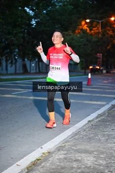Runner Photo 1879880