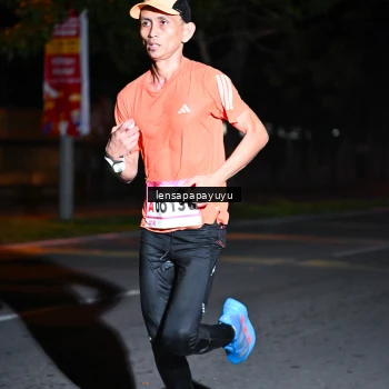 Runner Photo 1879989