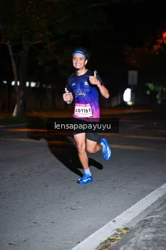 Runner Photo 1880206