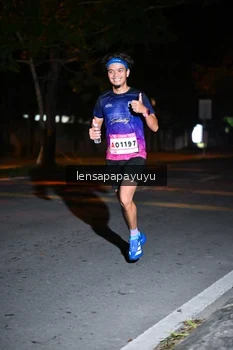 Runner Photo 1880216