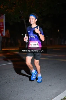 Runner Photo 1880247
